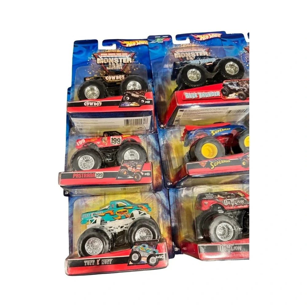 Hot Wheels Monster Jam 1:64 Die-Cast Truck Lot of 11 Superman‎ Blue Thunder New